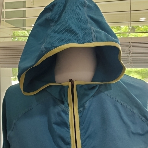 NWT Under Control Hoodie Size 1X - Picture 9 of 10